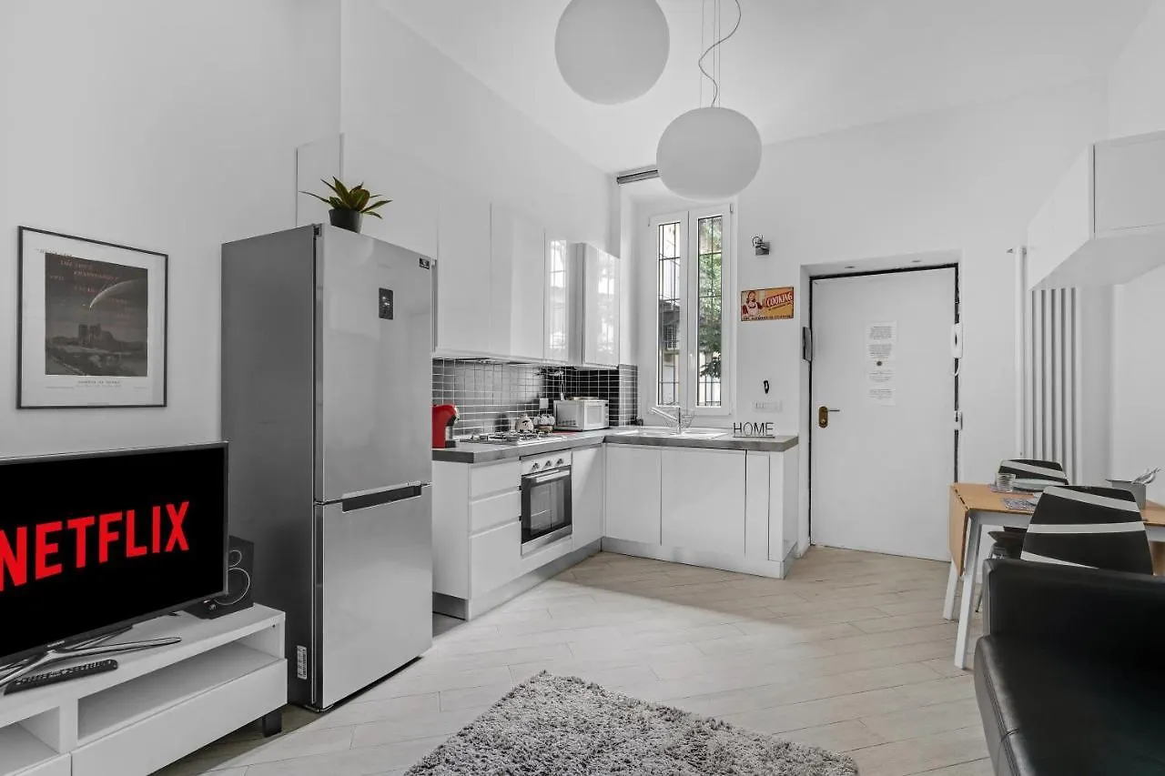 Cav4 - Apartment In The Heart Of Milan -