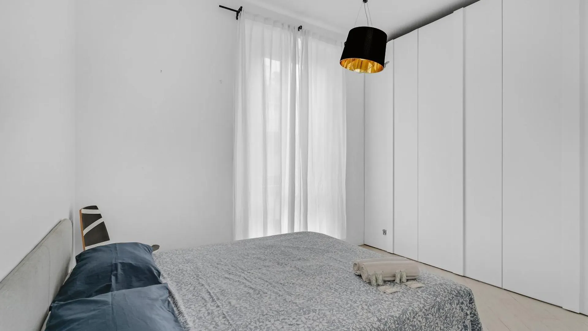 Cav4 - Apartment In The Heart Of Milan - 0*,